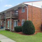 what can you do at country club apartments levittown pa1
