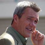 How did Neil Flynn become famous?4