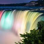 Is Thanksgiving a good time to visit Niagra falls in Canada?4