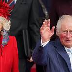 camilla and andrew parker bowles divorce her husband1