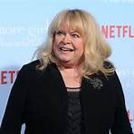 Is Sally Struthers still in the family?2