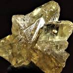 características del yeso mineral4