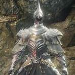 What weapons and armor are available in Dark Souls III?4
