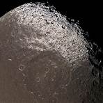 is iapetus cratered red dwarf planet4