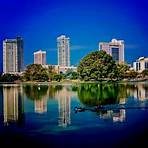 What are the most happening places in Colombo?1