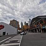Where is the St Lawrence Market in Toronto?2
