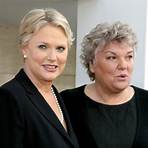 sharon gless and tyne daly bloopers3