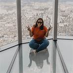 Can you walk over a glass floor in Seoul?1