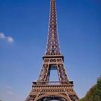 how does the eiffel tower work in the world series3