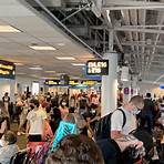 Is Charlotte Douglas International Airport a good airport?2