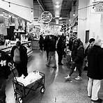 what is eastern market in detroit hours of operation open1