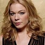 When did LeAnn Rimes become famous?4