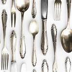 how to clean silver plate1