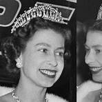 queen elizabeth tiara collection3