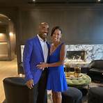 ronde barber wife3
