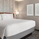 what amenities are available at courtyard by marriott chicago bloomingdale3