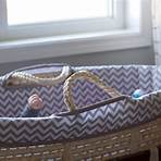 baby moses basket with stand1
