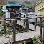Can you park at Crystal Cove beach cottages?4