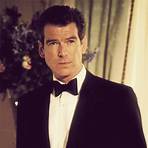 pierce brosnan altura3