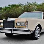 lincoln town car history3