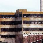 what is the biggest building in alcatraz island built in kentucky4
