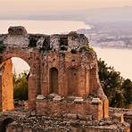 Ancient theatre of Taormina2