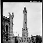 what is the history of the monmouth tower in chicago3