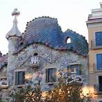 Antoni Gaudí5