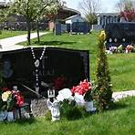 Gate of Heaven Cemetery wikipedia2