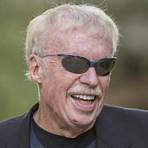 penny knight wife of phil knight net worth2