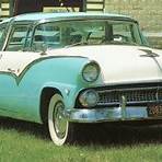 What is a 1955 Ford Fairlane?2