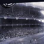 What was the crowd like at Howard Stadium in the 1920s?3