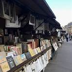 Are there bookshops in Seine?1