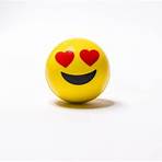 How do you make heart emoji?1