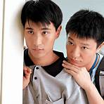 2007年亞視劇《笨小孩》陳展鵬飾演誰?2