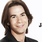 who is jerry trainor married to4