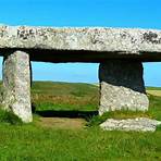 dolmen et menhir3