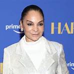 how old is jasmine guy2