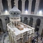 where is the church of the holy sepulchre located in scotland4