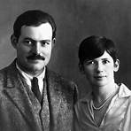 Who was Ernest Hemingway father?2