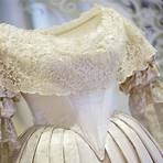 queen victoria wedding dress 18401