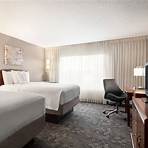 what amenities are available at courtyard by marriott chicago bloomingdale2