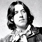 How did Oscar Wilde grow up?4