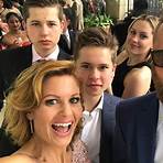 candace cameron bure kids and husband pics in 2020 photos1