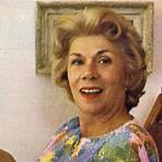 Who is Bea Benaderet?4