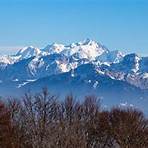 What are the three mountain chains surrounding Geneva?2