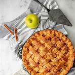 gourmet carmel apple pie recipe in a frying pan with crust and bacon and bread2