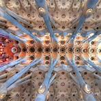 why did antoni gaudi build the sagrada familia gaudi architecture4