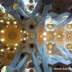 when is the best time to visit sagrada familia each day2