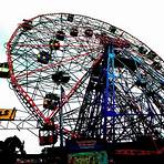why is the wonder wheel a hit ride at night3